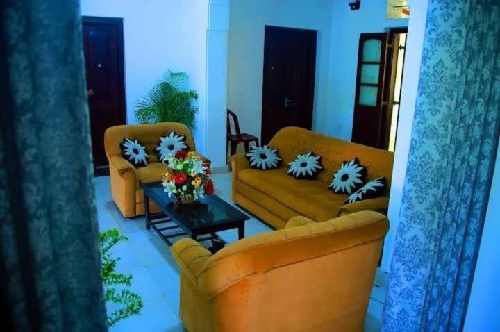 Salmanel Resort Ratnapura Bagian luar foto