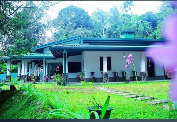 Salmanel Resort Ratnapura Bagian luar foto