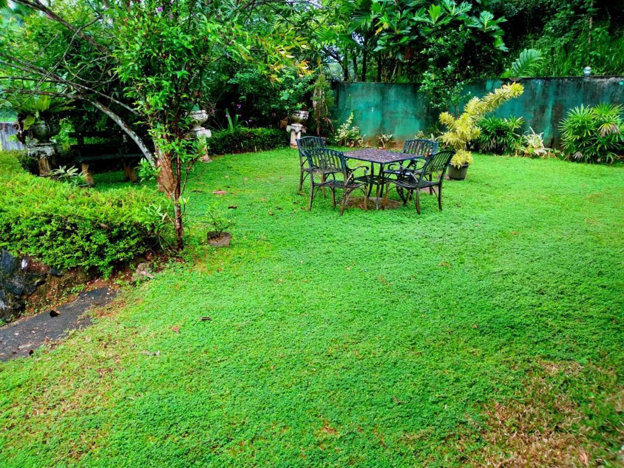 Salmanel Resort Ratnapura Bagian luar foto
