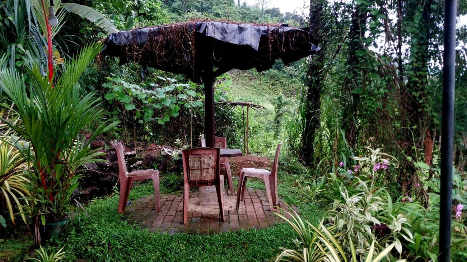 Salmanel Resort Ratnapura Bagian luar foto
