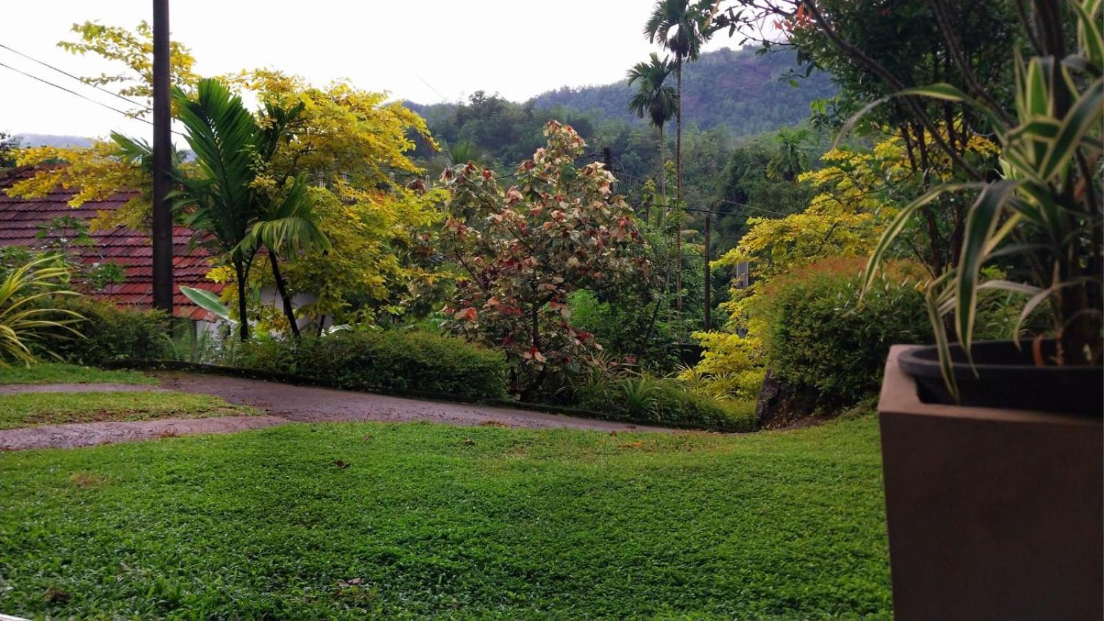 Salmanel Resort Ratnapura Bagian luar foto